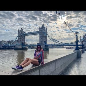 Meet your Posher, Kara